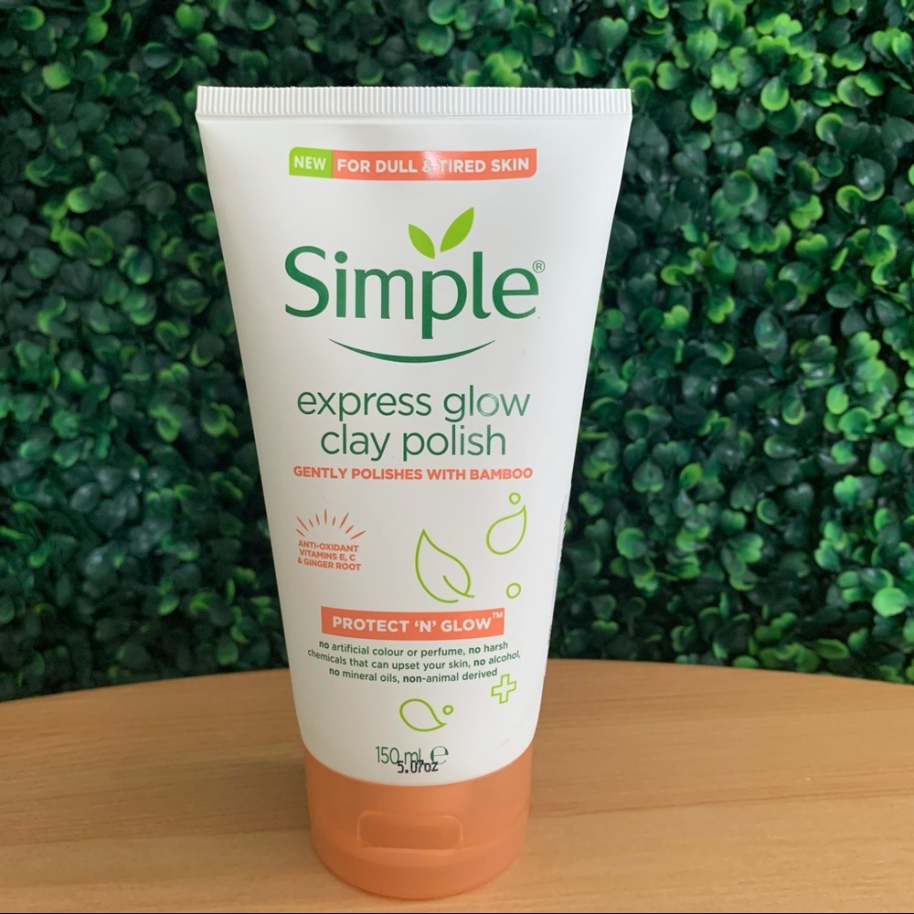 NEW Express glow clay polish from Simple. 
For dull & tired skin.